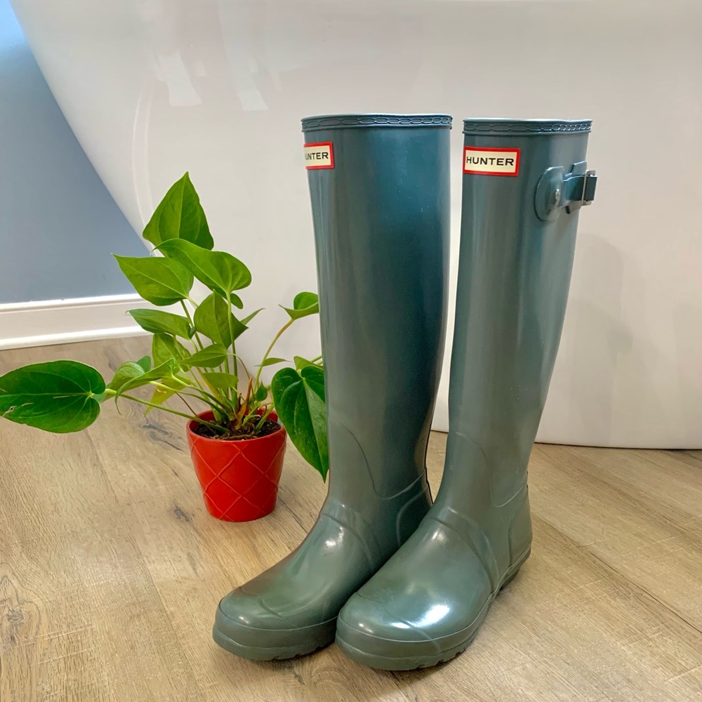 Tall Hunter boots women size 8